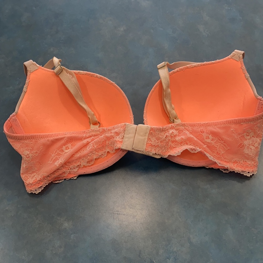 Victoria’s Secret - Picture 6 of 9